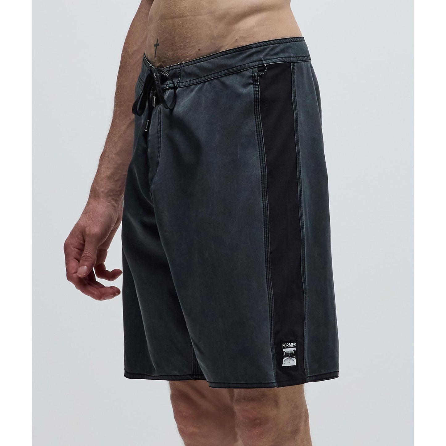 TEAM 19" TRUNK // BLACK