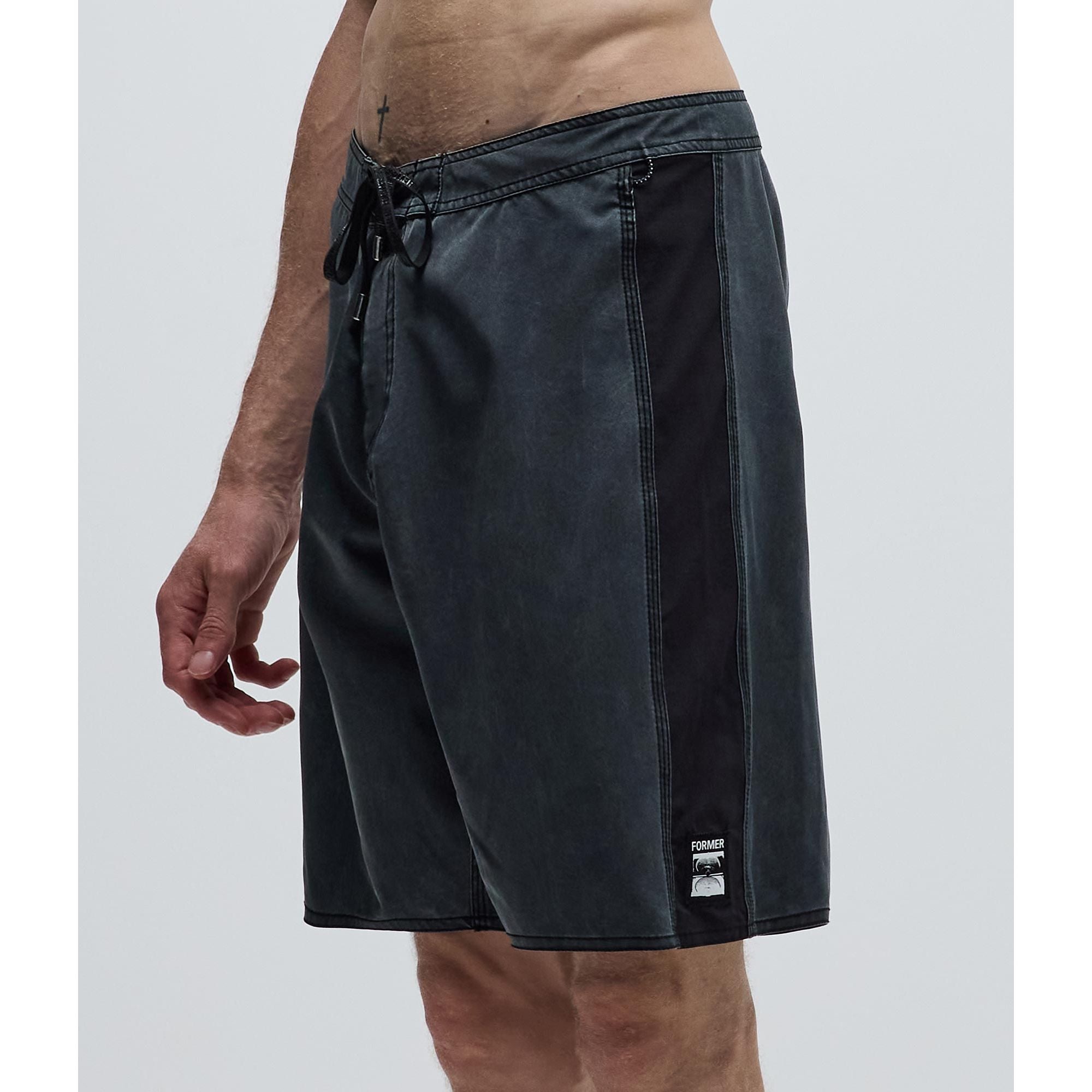 TEAM 19" TRUNK // BLACK